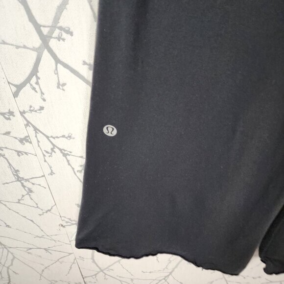 Lululemon Black Luon Low Rise Flowy Wide Leg Waltz Pants - Picture 4 of 7